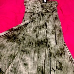 Long , open in front maxi top